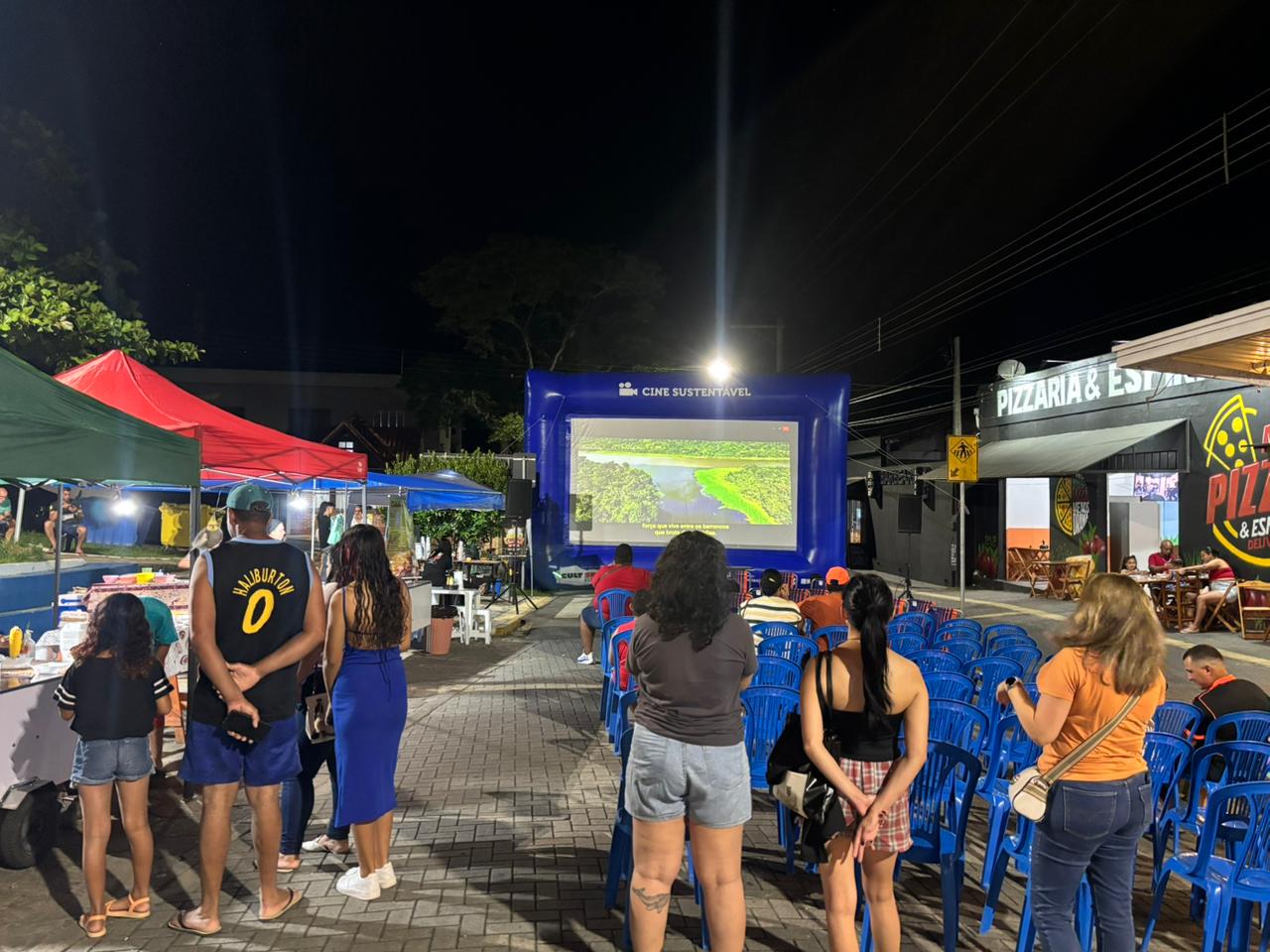 Cinema ao ar livre leva o documentário Águas do Ribeira – Da Nascente à Foz à Praça da Matriz em Sete Barras